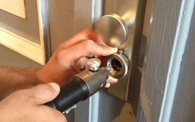 Debunking Some Myths About Locksmiths